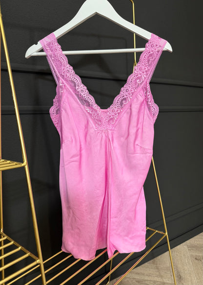 Spitzentop in vielen Farben