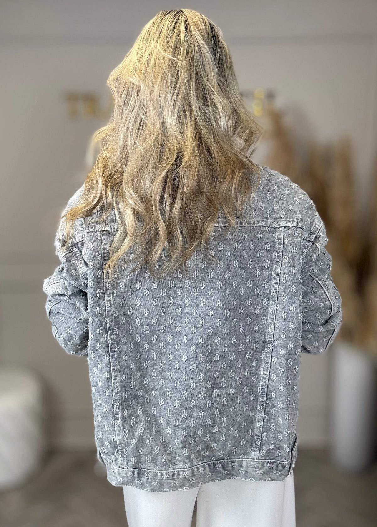 Jeansjacke mit Glitzersteinen