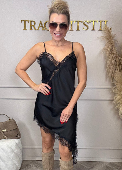 Satinkleid mit Spitze in 3 Farben