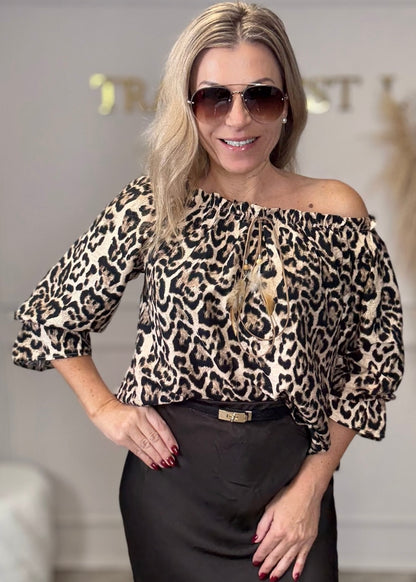 Carmen Blusenshirt Leo