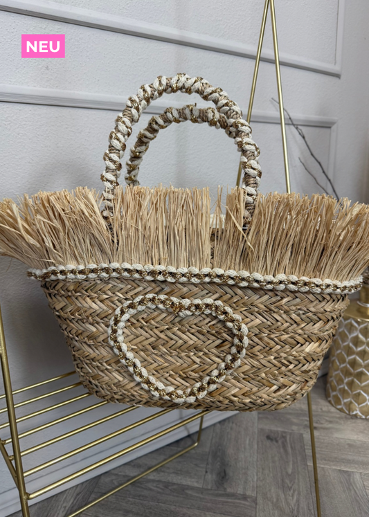 Korbtasche mit Herzapplikation